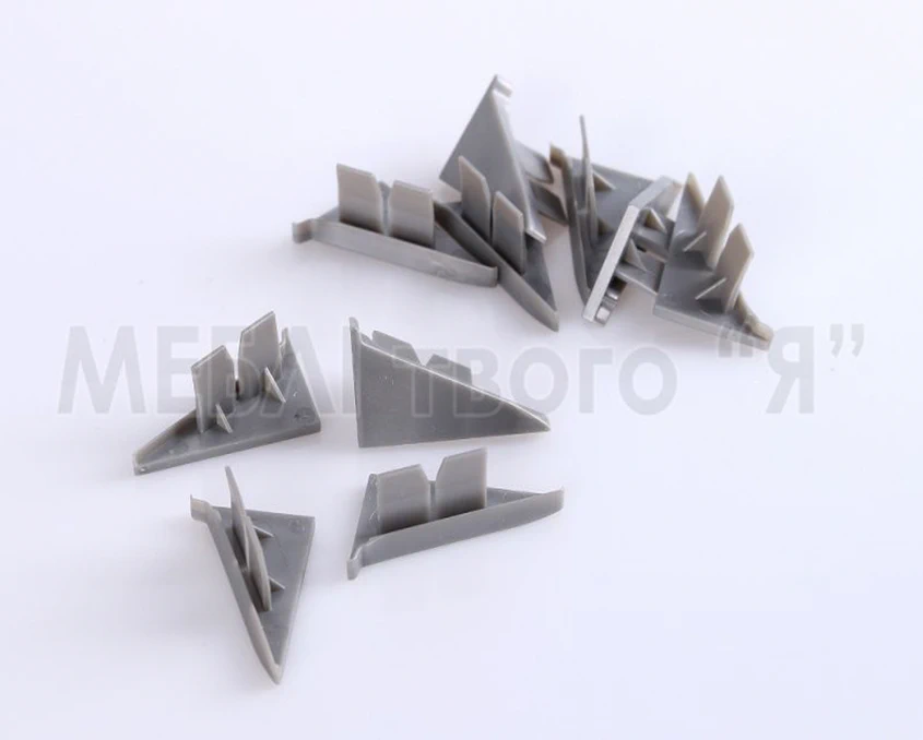 Для плінтуса Rehau 112 Заглушка права 98656 Сіра