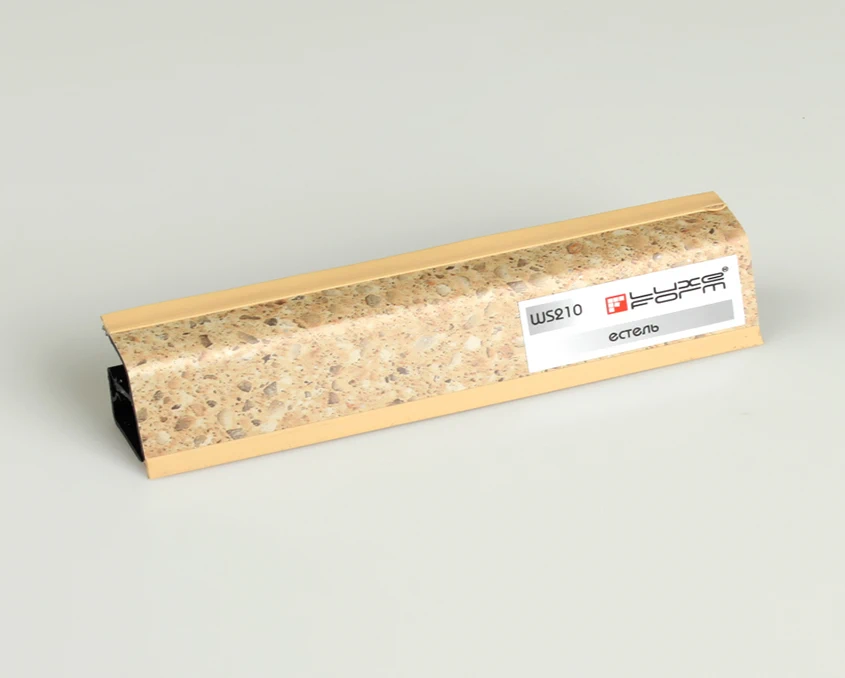 Плінтус кухонний LuxeForm 118 4200 мм WS210 Естель 92109